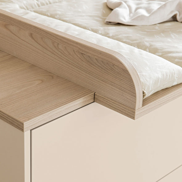 Accesoriu pentru comodă de înfășat Mila&Ben Steiff 84 cm - LunaHome.ro