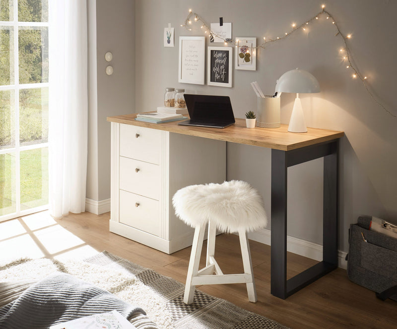 Birou Westminster elegant cu 3 sertare 138 cm lungime - LunaHome.ro