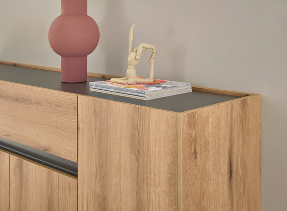 Comoda »City Giron« stejar cu detalii gri antracit 170 cm latime - LunaHome.ro
