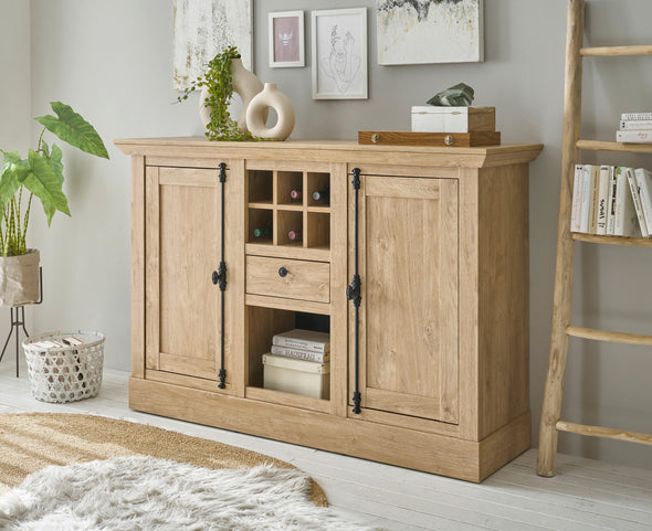 Comoda Cornwall rustica cu suport de vin culoare stejar 152 cm