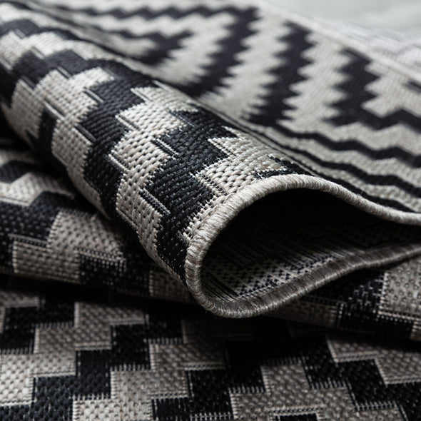 Covor Cordoba de interior si exterior negru cu gri 67x230 cm - LunaHome.ro