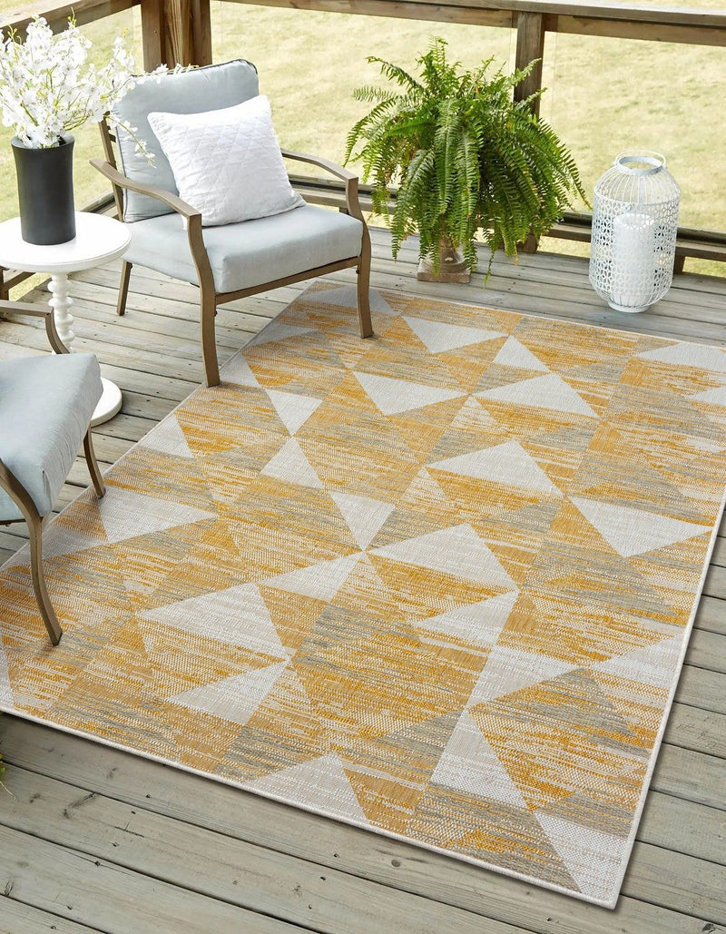 Covor Hush cu model geometric galben de interior si exterior 100x160 cm - LunaHome.ro