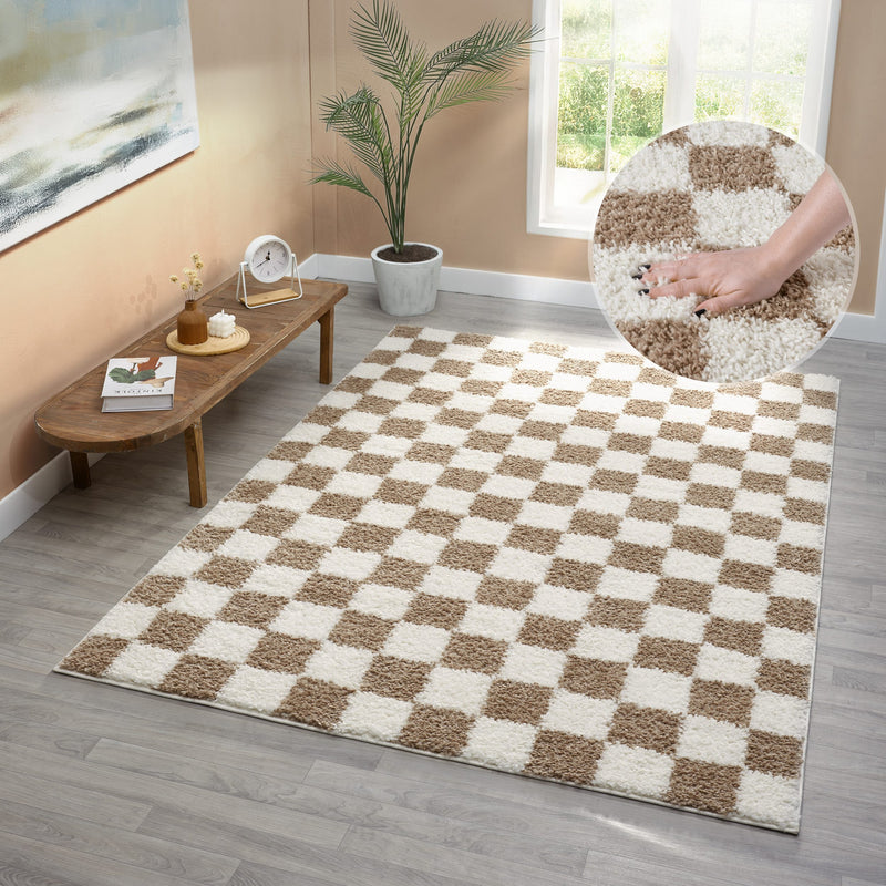 Covor Kiiki pufos cu model geometric maro 120x180 cm