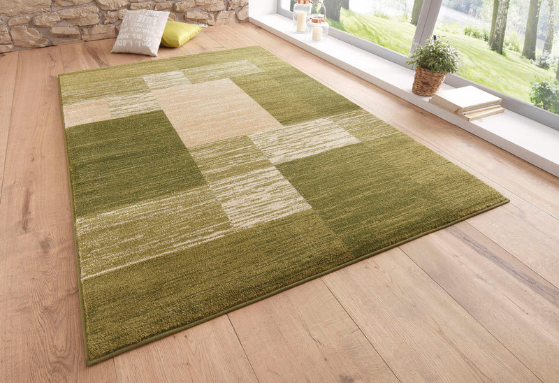 Covor Melvin cu model geometric verde foarte moale 70x140 cm - LunaHome.ro