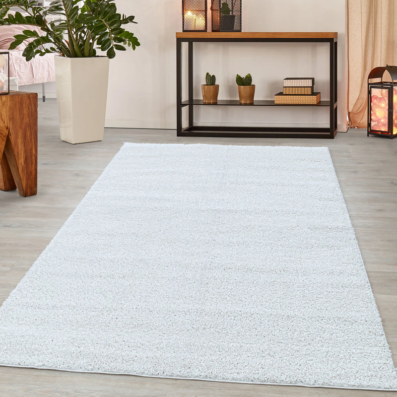 Covor Queens crem deschis moale si pufos 120x170 cm - LunaHome.ro