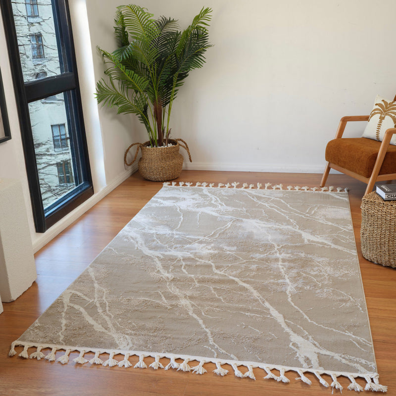 Covor Zoe bej inchis cu aspect de marmura si franjuri 200x300 cm - LunaHome.ro