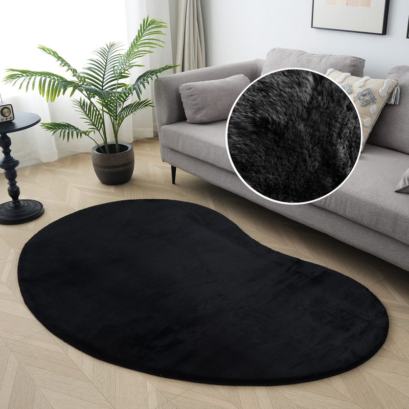 Covor »Balu« cu textura de blana de iepure negru 120x180 cm - LunaHome.ro