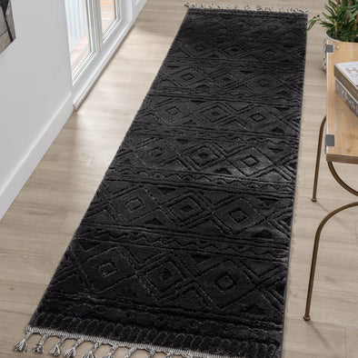 Covor Bonvo negru cu design scandinav 3D si franjuri 80x300 cm - LunaHome.ro