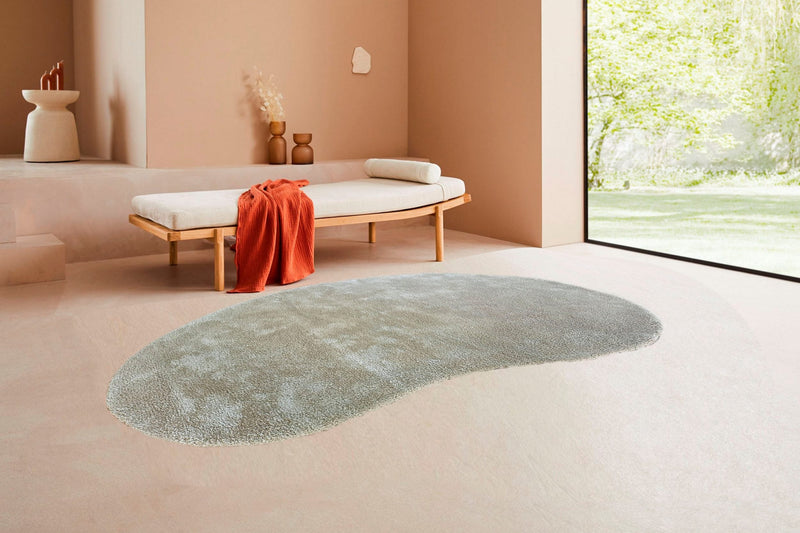 Covor cu fire înalte Halrum, foarte pufos, oval taupe 160x240 cm - LunaHome.ro