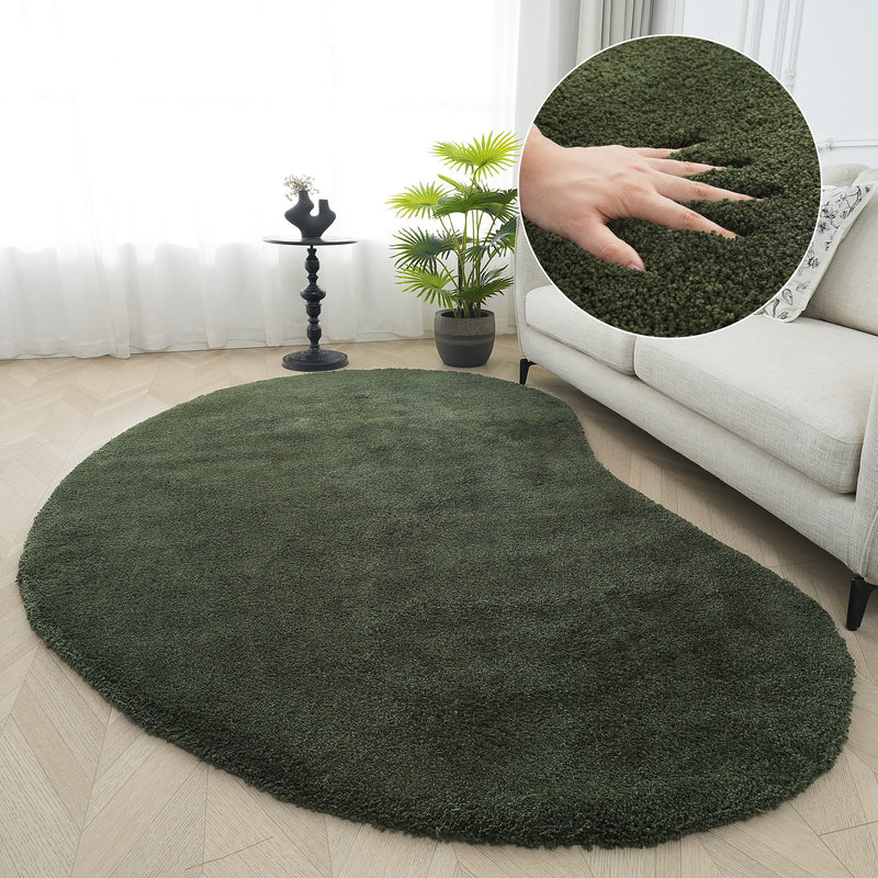 Covor cu fire înalte Halrum foarte pufos oval verde inchis 100x150 cm - LunaHome.ro