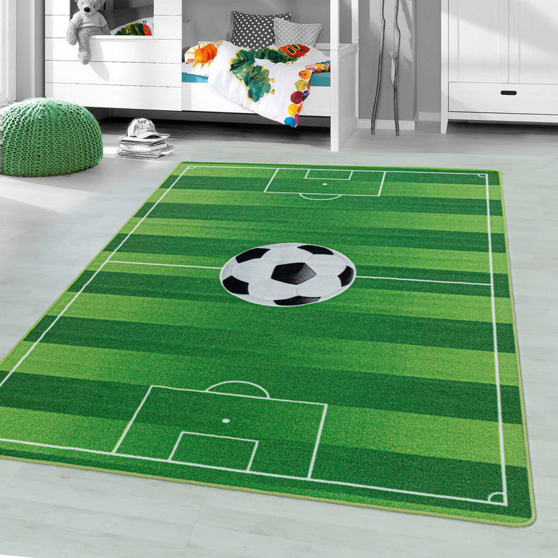 Covor pentru copii PLAY cu minge fotbal, 120x170 cm - LunaHome.ro