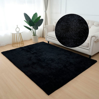 Covor pufos DanaLight negru din microfibra 120x170 cm - LunaHome.ro