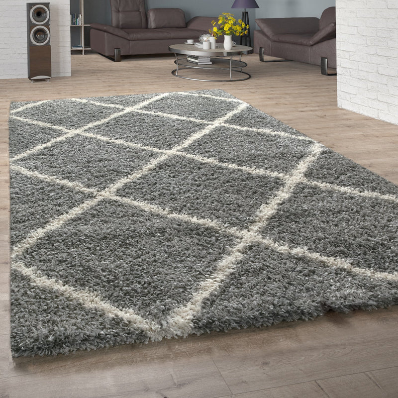 Covor pufos Kalmarova gri cu romburi 200x280 cm - LunaHome.ro