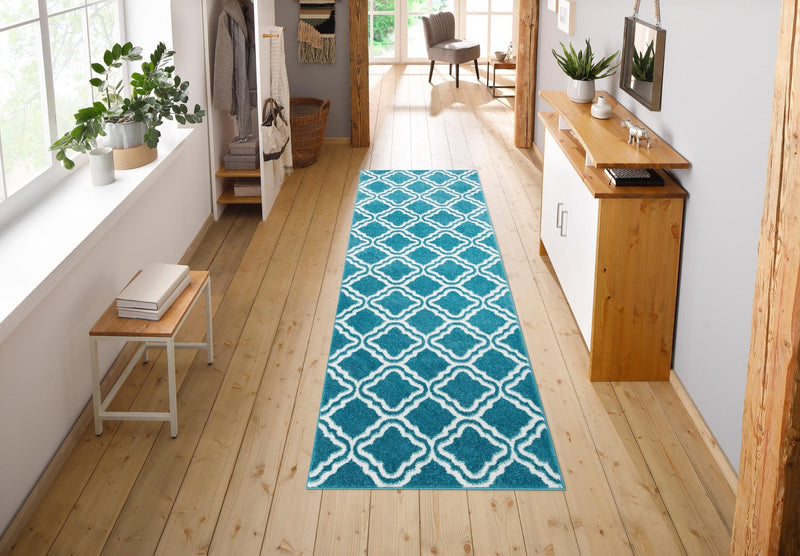 Covor traversă Debora albastru cu mdoel grafic 67x230 cm - LunaHome.ro