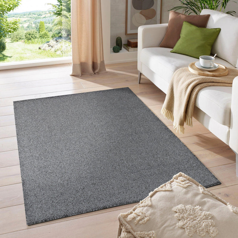 Covor frisee cu fir scurt MALAGA gri antracit 120x170 cm - LunaHome.ro