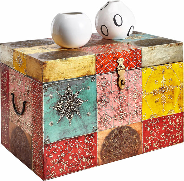 Cutie cufăr pictata manual din lemn de mango cu inchidere metalica 56x33 cm - LunaHome.ro