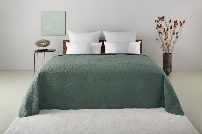 Cuvertură de pat Tesso matlasata verde inchis 240x250 cm - LunaHome.ro