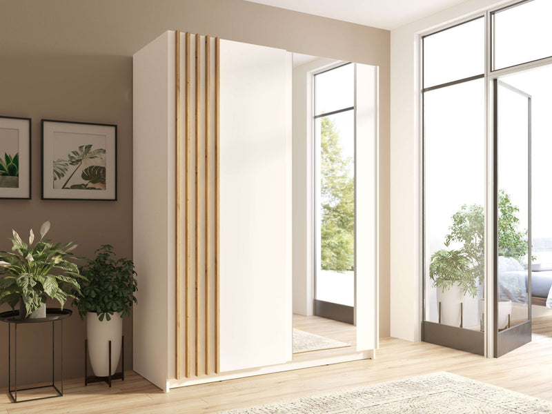 Dulap de dormitor Charisy cu model riflaj si oglinda 200 cm lățime - LunaHome.ro