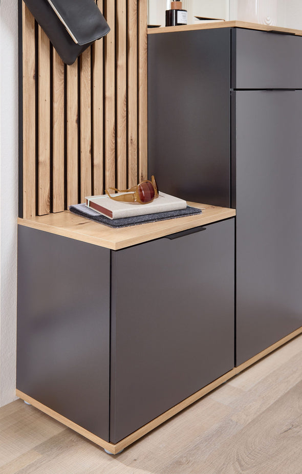 Dulap garderoba de hol Simple cu model riflaj si oglinda 88 cm - LunaHome.ro