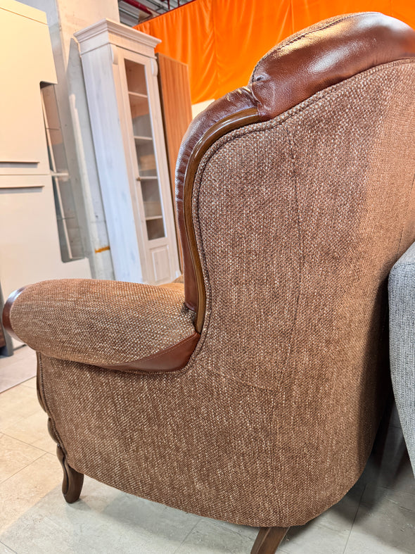 Canapea fixa Clasic cu detalii din lemn de nuc si piele naturala 185 cm - LunaHome.ro