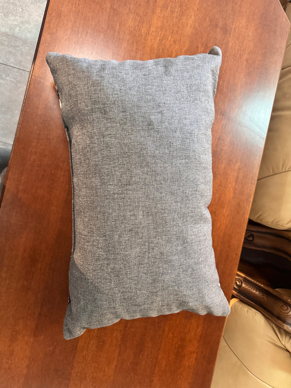 Perna decorativa Aria cu model geometric gri/negru 35x55 cm - LunaHome.ro
