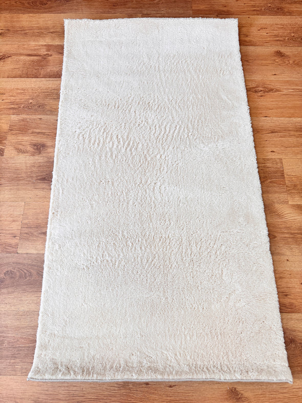 Covor de blană Loft37 foarte pufos bej deschis 80x150 cm