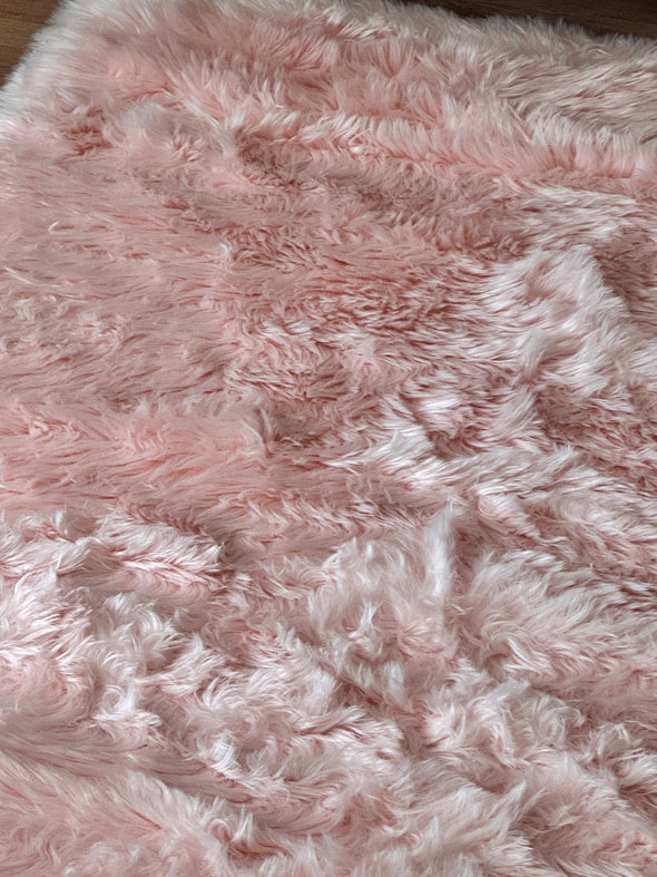 Covor de blana sintetica Valeria, foarte moale si pufos roz 90x250 cm - LunaHome.ro