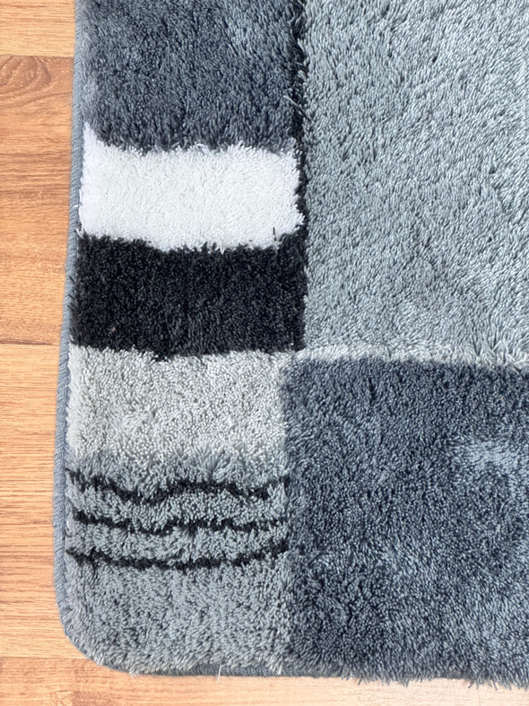 Covor de baie cu nuante de gri, foarte moale, lavabil 70x120 cm