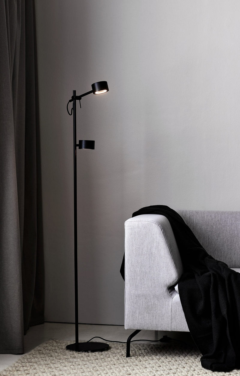 Lampadar LED Clyde negru cu lumina reglabila 138 cm inaltime - LunaHome.ro