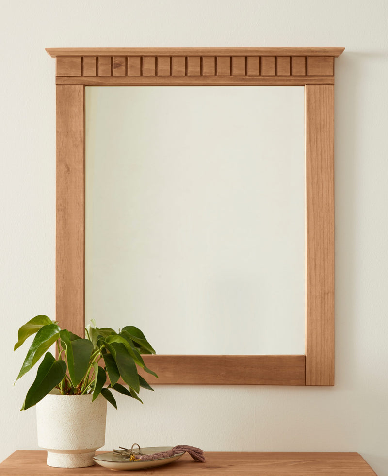 Oglinda Lisa cu rama din lemn de pin natur 44x56 cm - LunaHome.ro