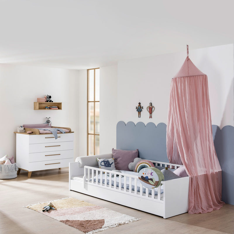 Pat Little Flo cu protectii pentru bebelusi alb mat 90x200 cm - LunaHome.ro