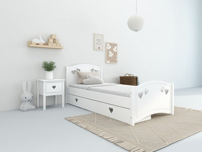 Pat copii cu frezari decorative alb, somiera sertar si saltea 90x200 cm