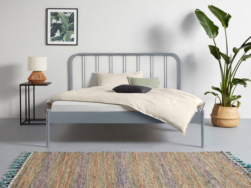 Pat din metal Cuddle Buddy gri cu aspect industrial, 180x200 cm - LunaHome.ro