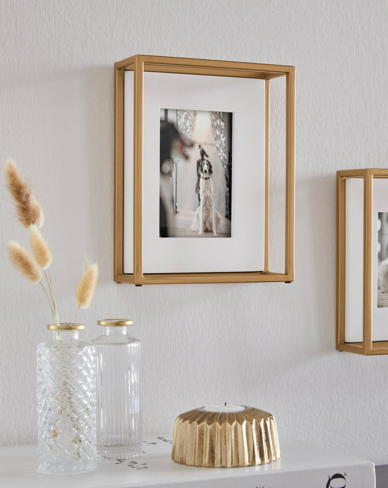 Rama foto GMK Framel din metal auriu 18,5x23,5 cm - LunaHome.ro