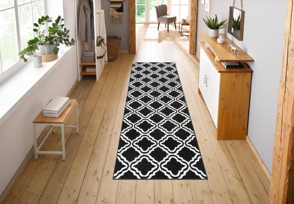 Traversa Debora My Home cu model geometric negru-alb 90x250 cm