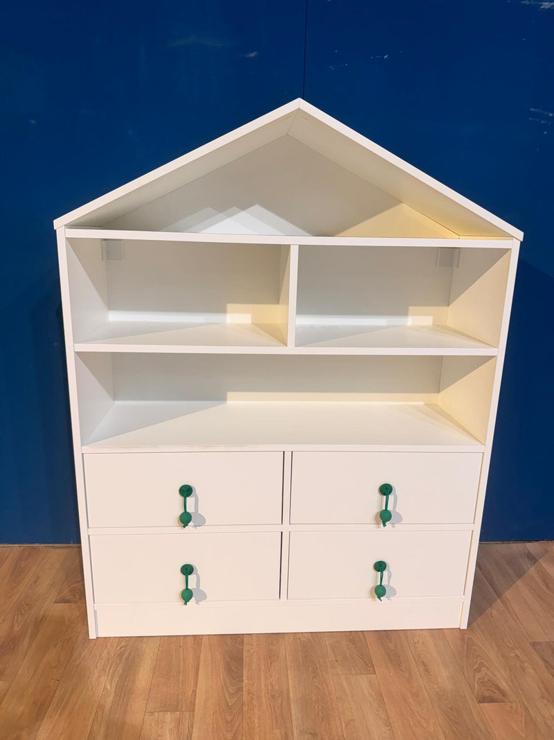Comodă Nara pentru copii cu design casuta alb 93 cm - LunaHome.ro