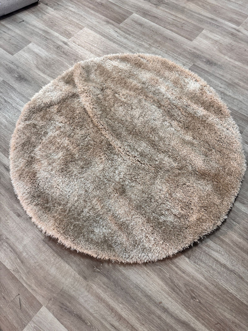 Covor rotund Lasse foarte gros si pufos culoare nisip 140 cm - LunaHome.ro