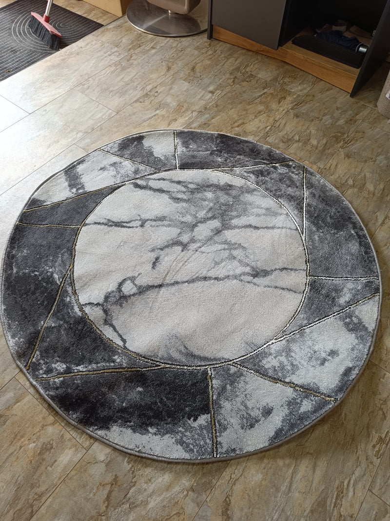 Covor rotund Kraft cu model marmorat gri si detalii aurii 120 cm