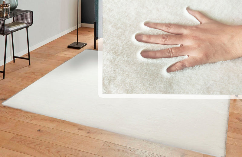 Covor de blană sintetica »Balu« cu textura de blana de iepure crem 60x90 cm - LunaHome.ro
