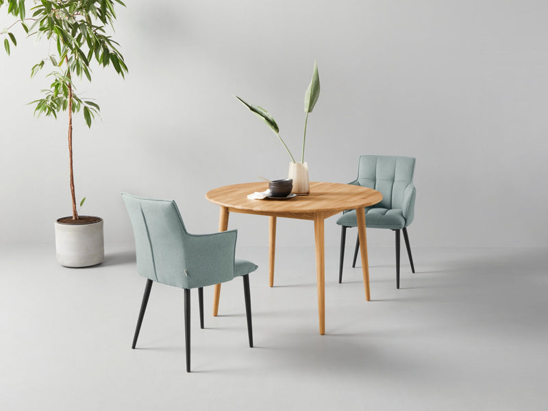 Masa de sufragerie din stejar masiv cu aspect Scandi, Toarp 110 cm - LunaHome.ro