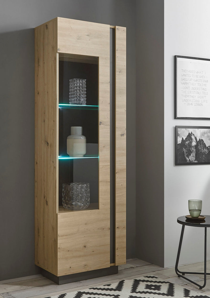 Vitrina »CLAiR« culoare stejar cu design modern, inaltime 154 cm - LunaHome.ro