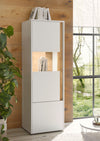 Vitrina »City Giron« alba cu detalii de culoare stejar, design modern, 50 cm latime - LunaHome.ro
