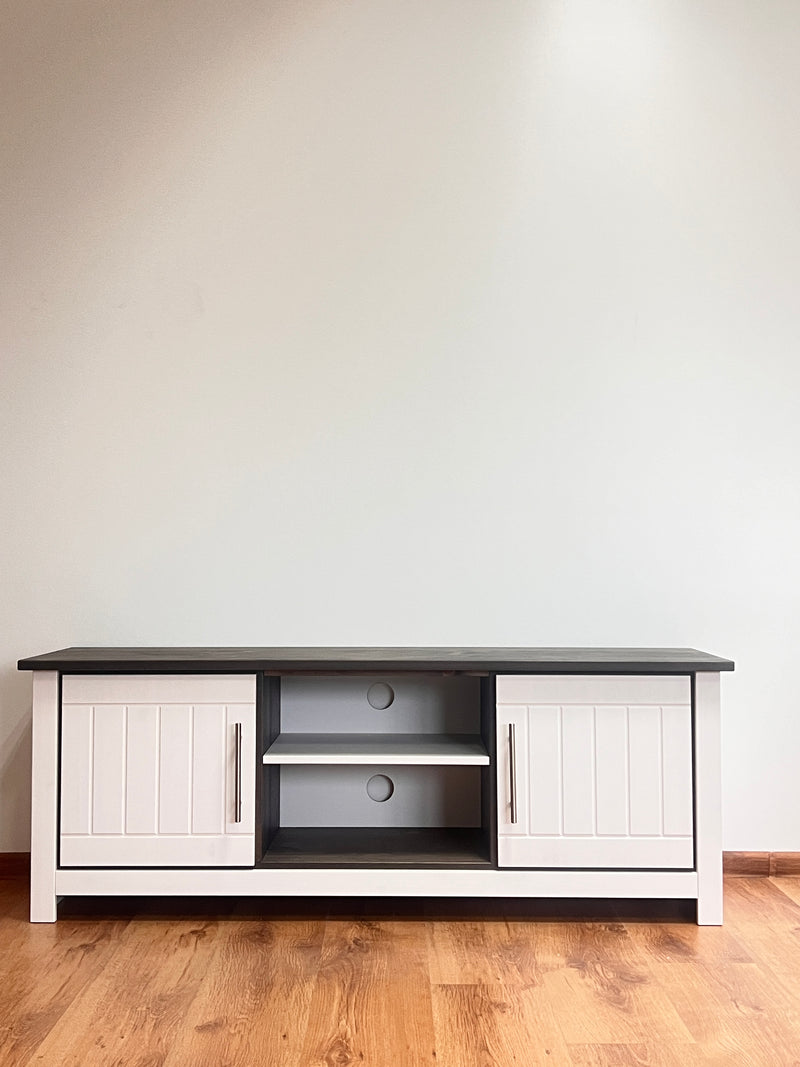 Comoda Tv »Irma« din lemn masiv de pin, 140 cm lungime - LunaHome.ro