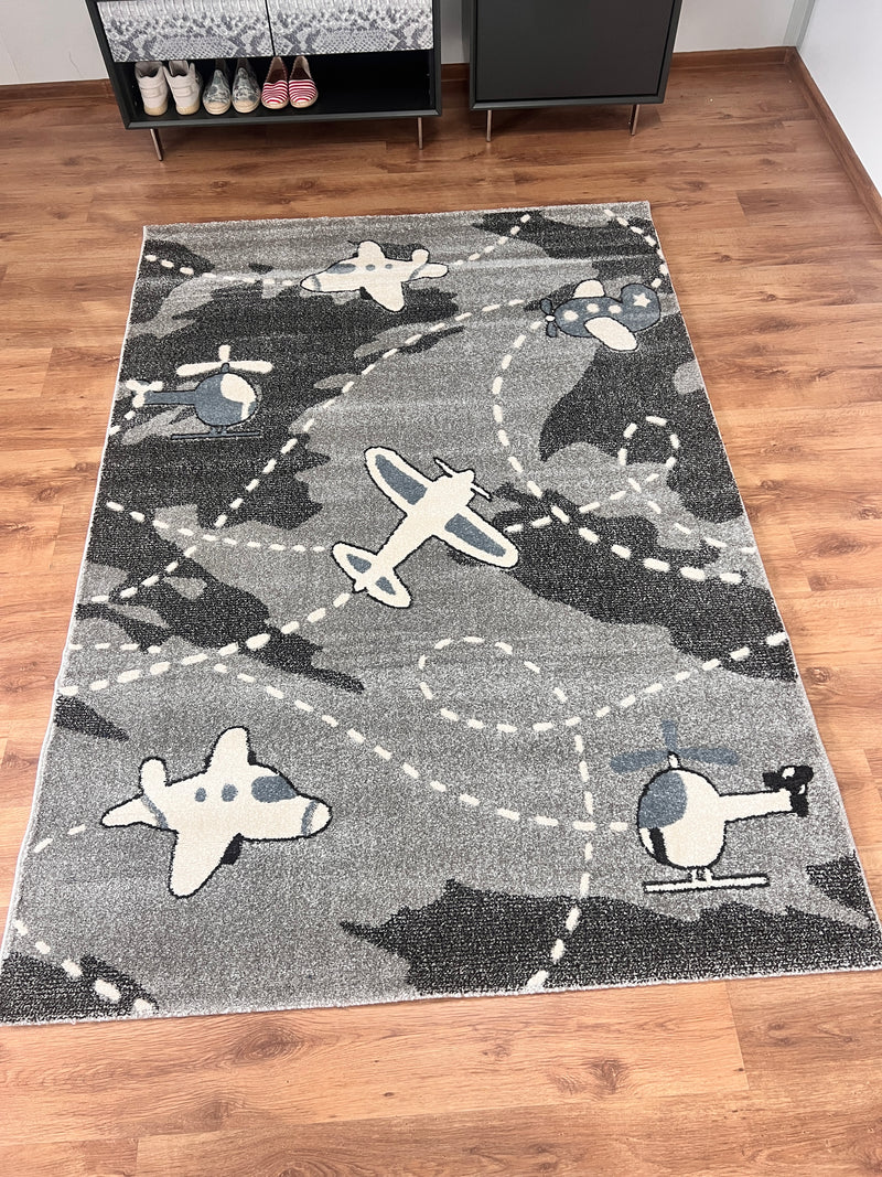 Covor pentru copii »Air«, Lüttenhütt cu avioane gri 160x230 cm - LunaHome.ro